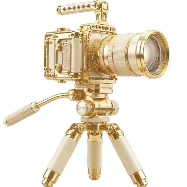 Camera on tripod — Cashmo